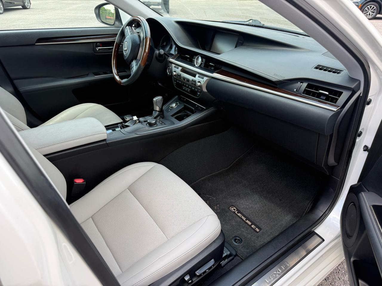 Lexus ES 350 Sedan 2018