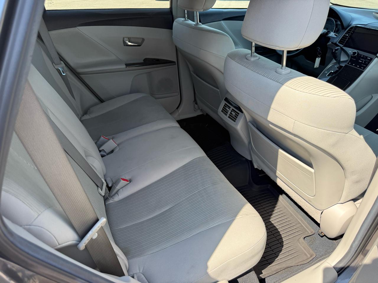 Toyota Venza LE I4 AWD 2014