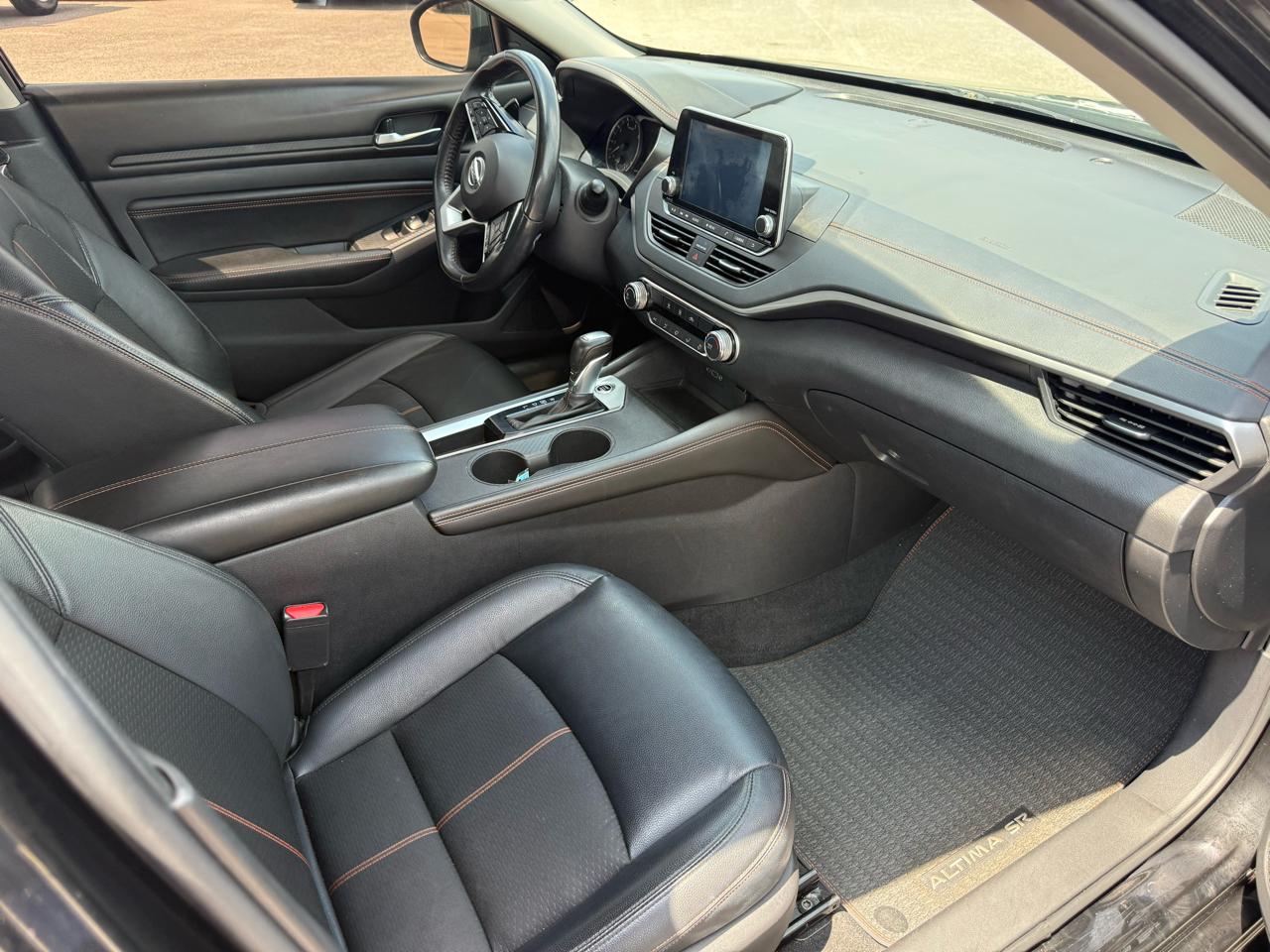 2021 Nissan Altima SR - Photo 8