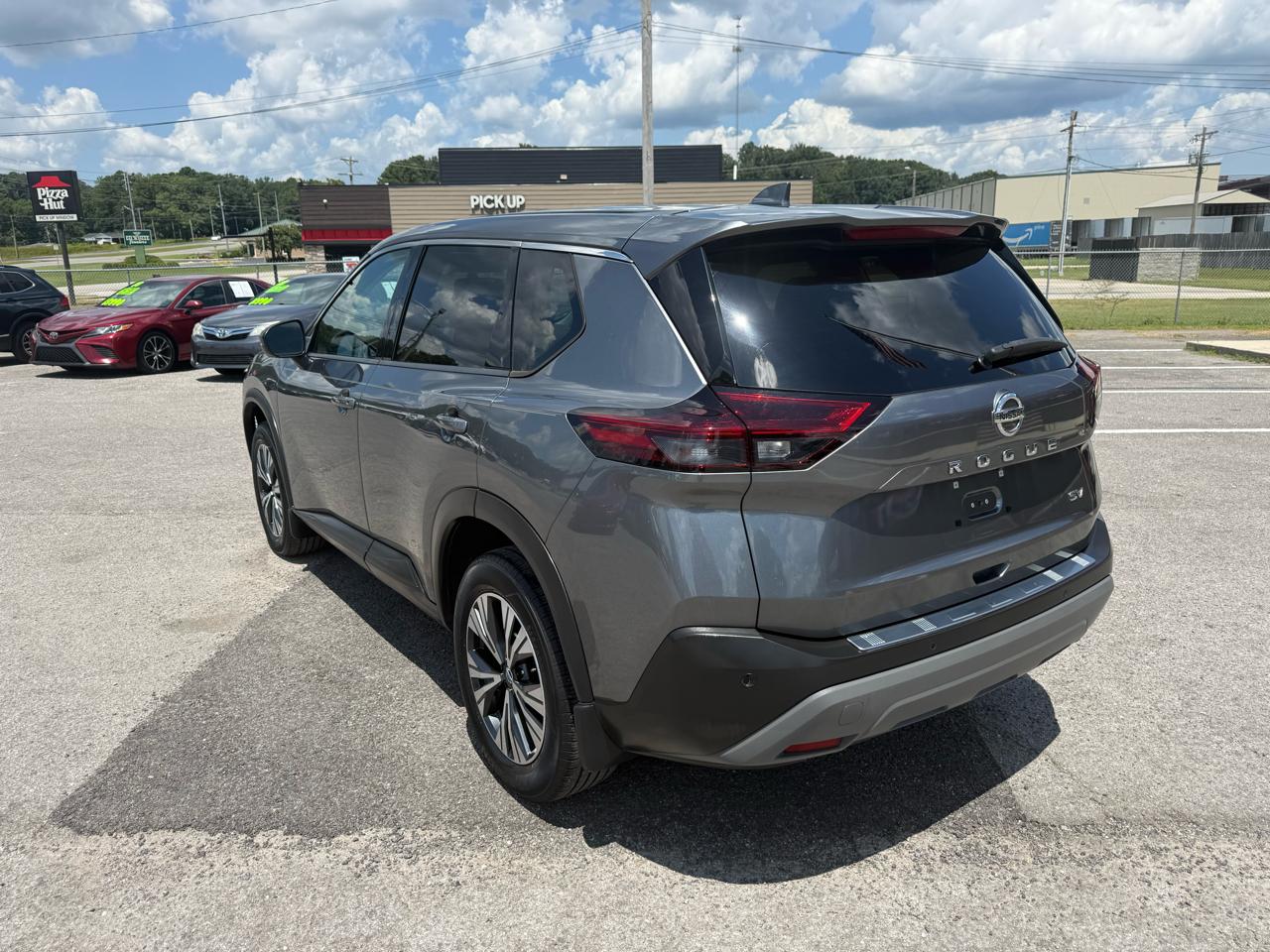 Nissan Rogue SV 2021