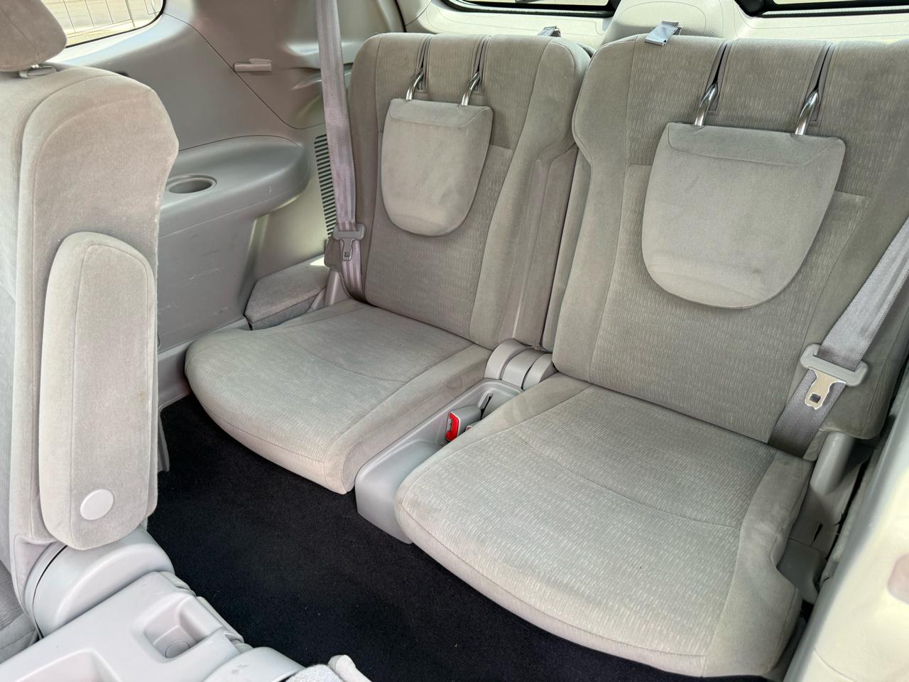 Toyota Highlander Base 2WD V6 2013