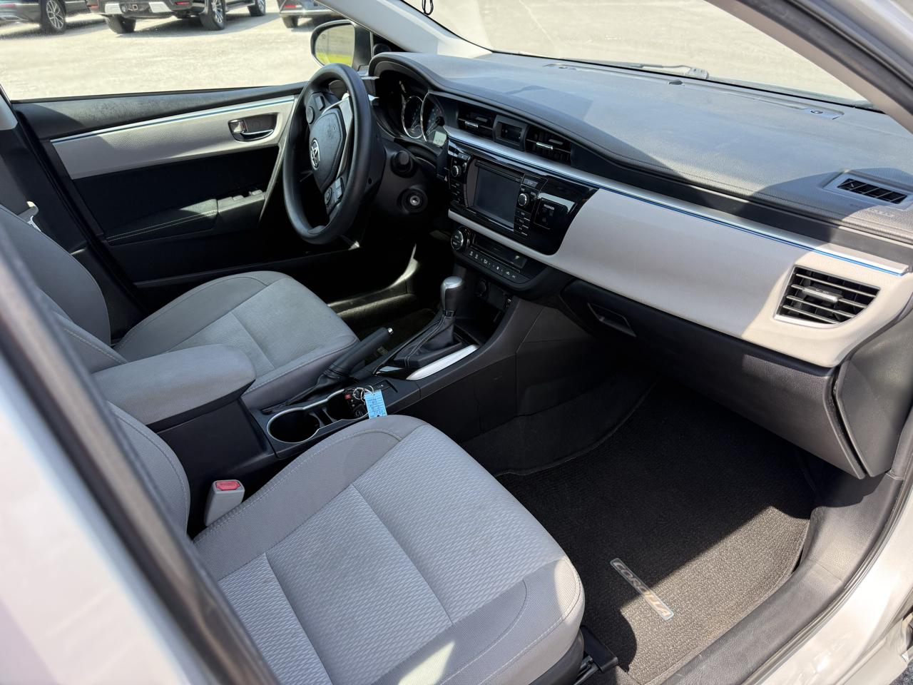 Toyota Corolla LE CVT 2015