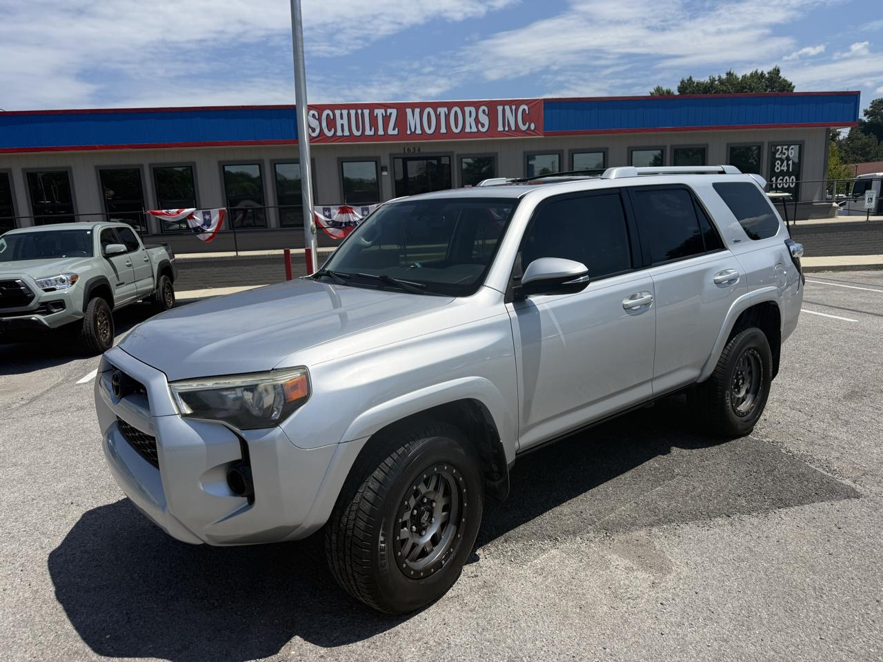 Toyota 4Runner SR5 4WD 2016