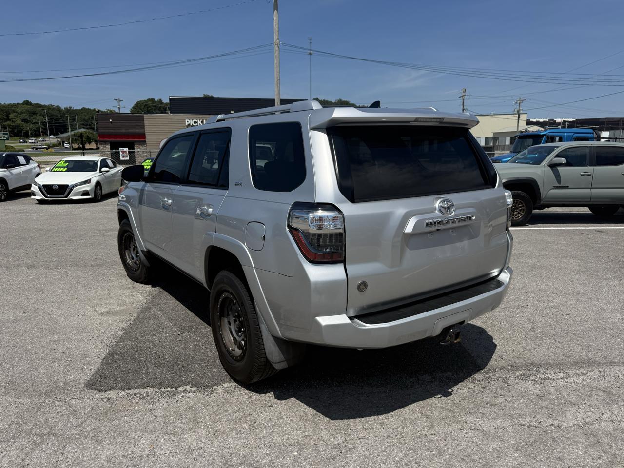Toyota 4Runner SR5 4WD 2016