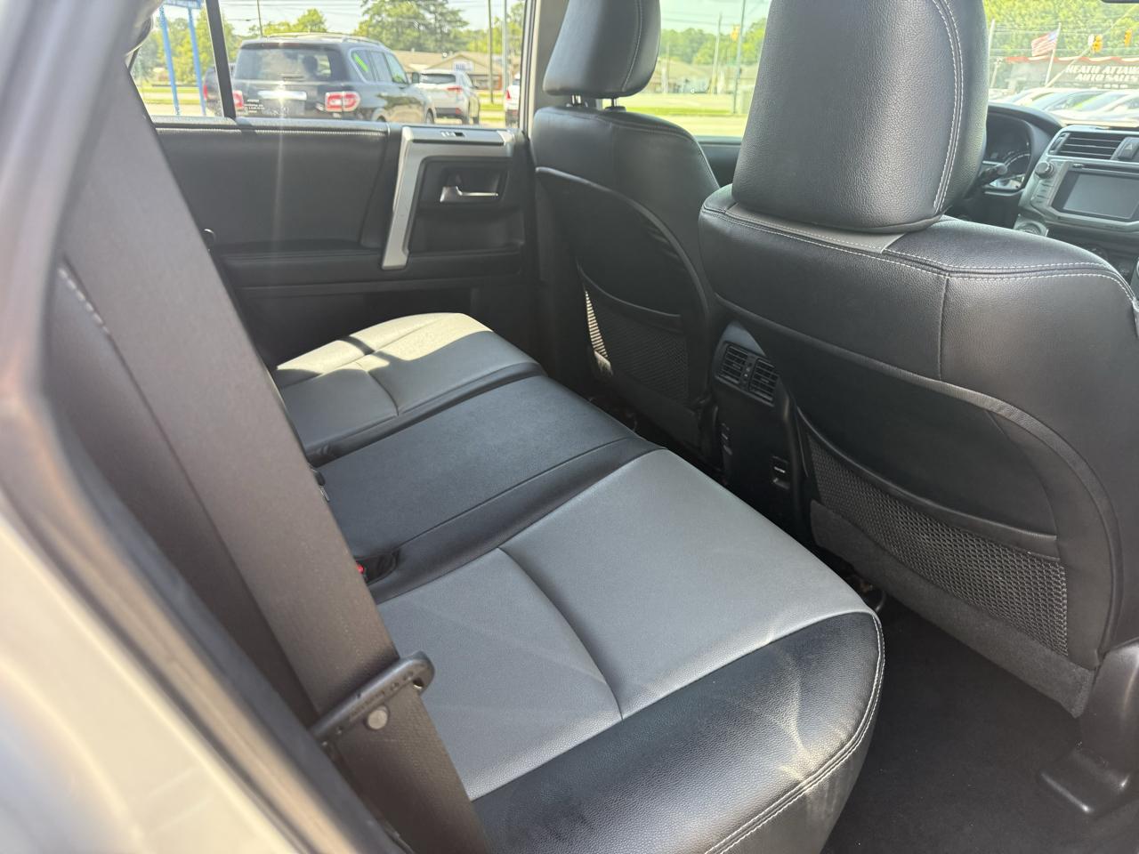 Toyota 4Runner SR5 4WD 2016