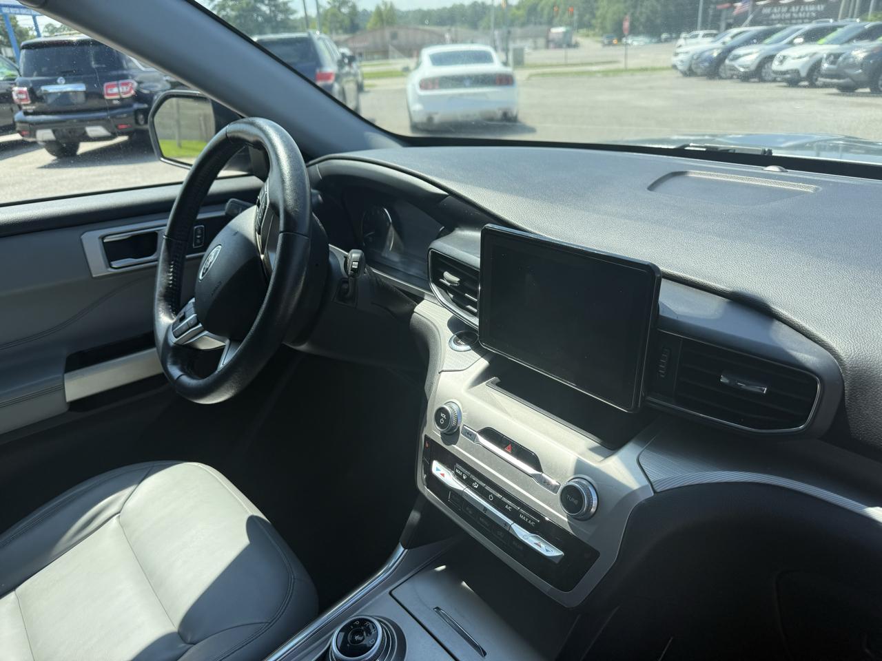 Ford Explorer XLT 2021