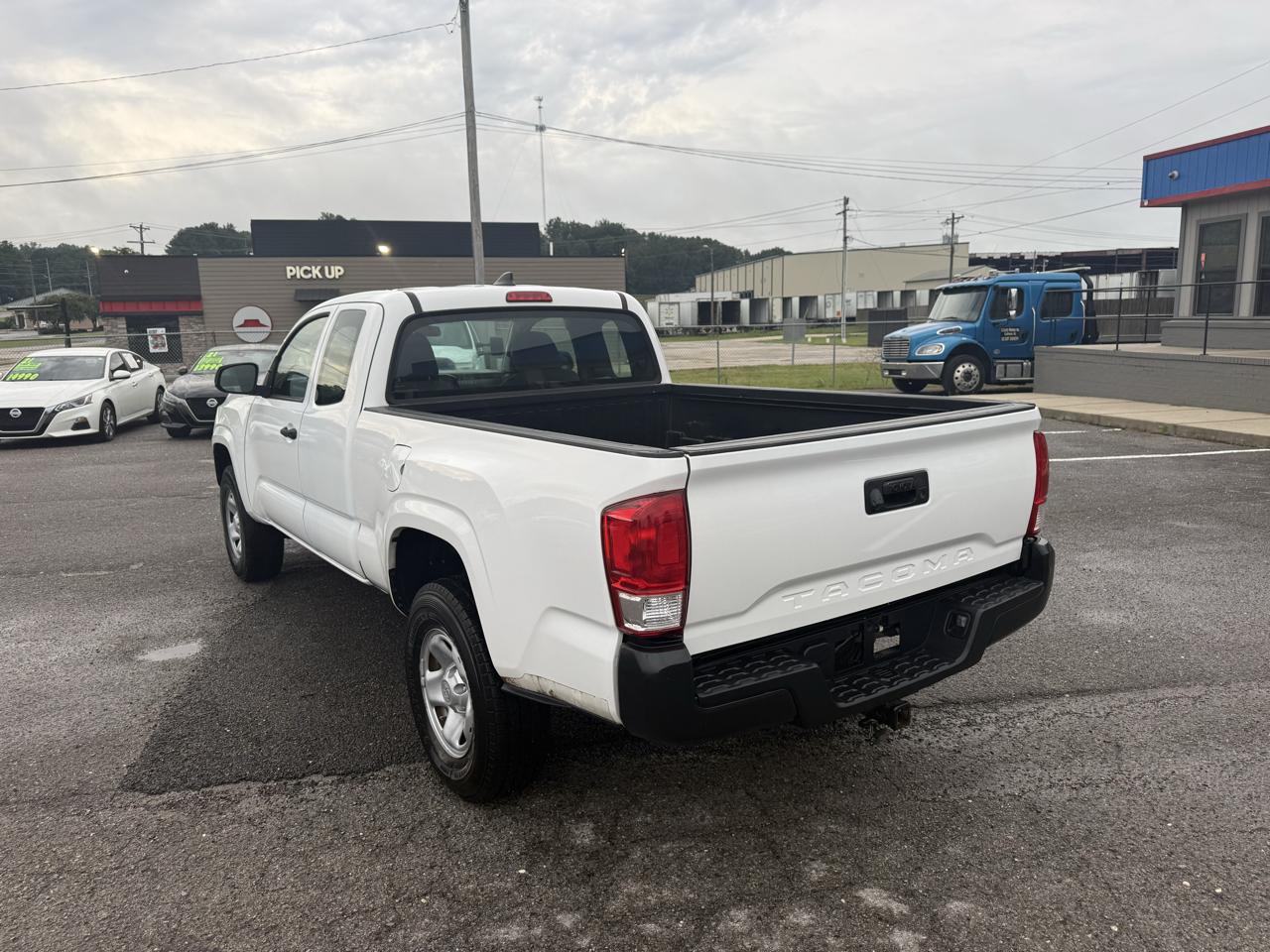 Toyota Tacoma SR5 Access Cab I4 6AT 2WD 2016