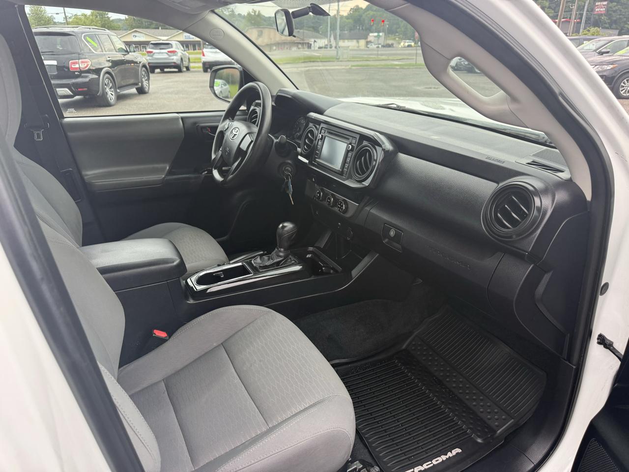 Toyota Tacoma SR5 Access Cab I4 6AT 2WD 2016