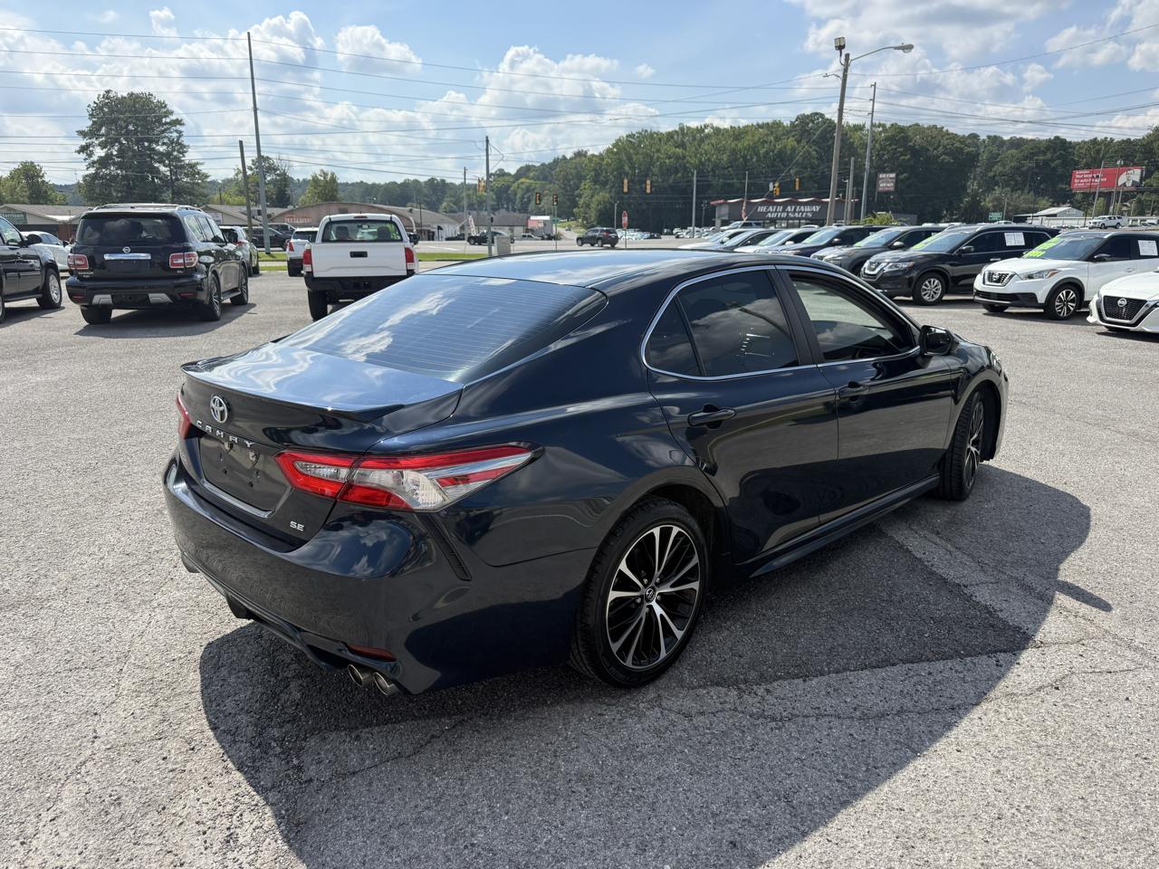 Toyota Camry SE 2018