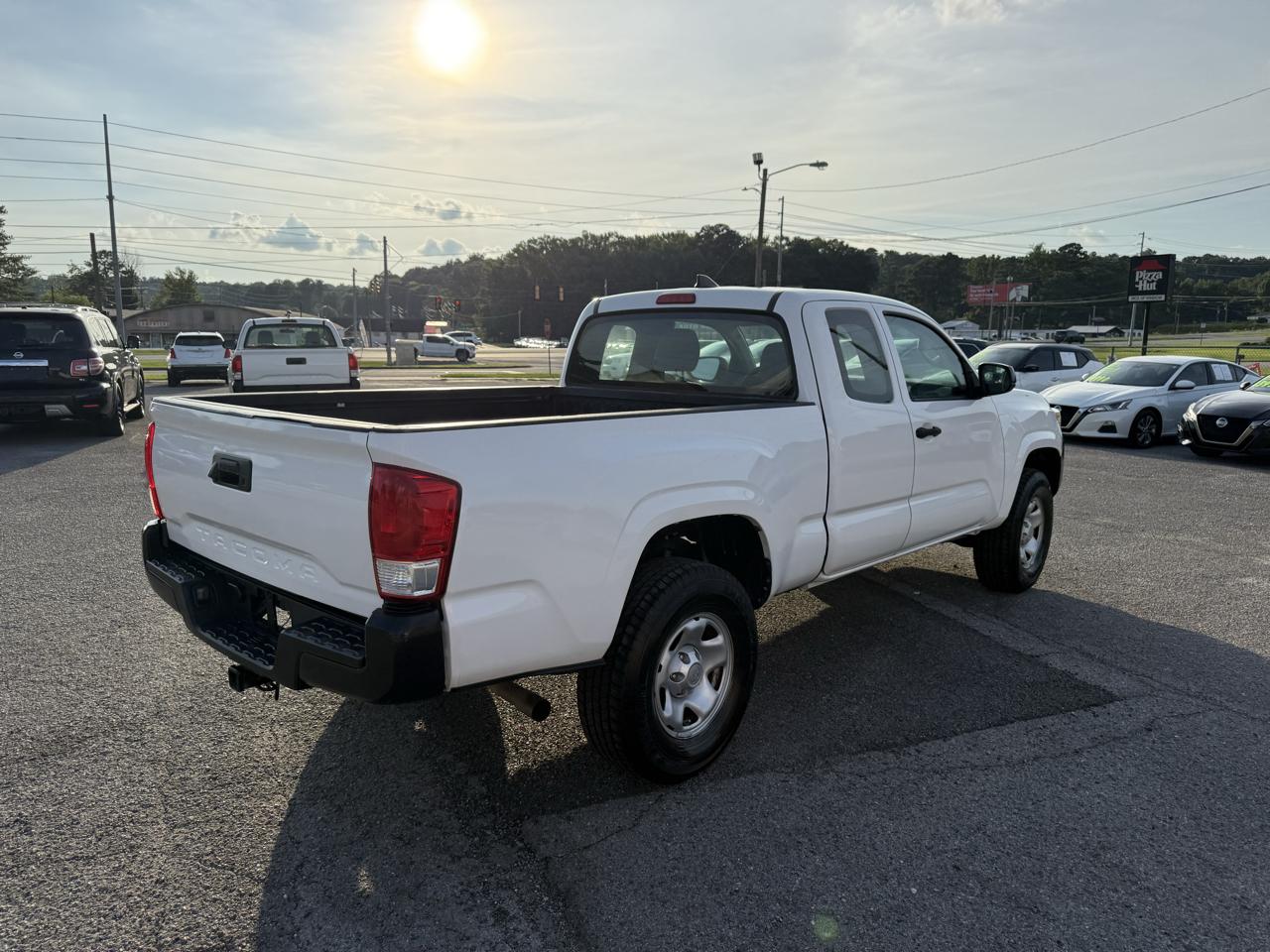 Toyota Tacoma SR5 Access Cab I4 6AT 2WD 2016