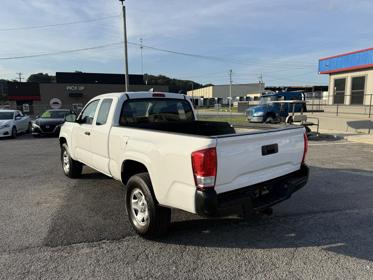 Toyota Tacoma SR5 Access Cab I4 6AT 2WD 2016
