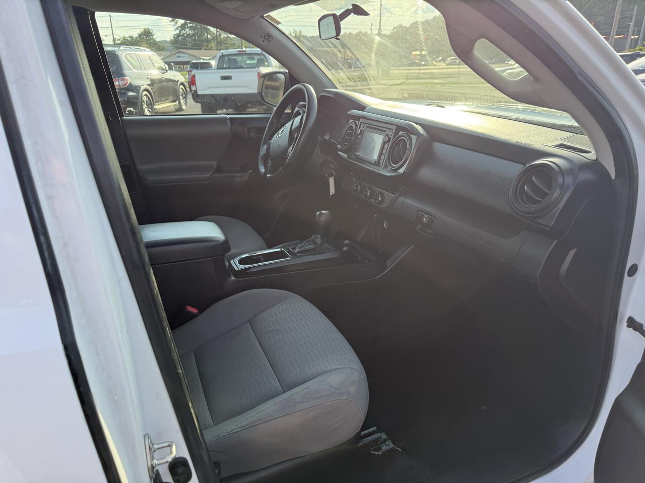 Toyota Tacoma SR5 Access Cab I4 6AT 2WD 2016