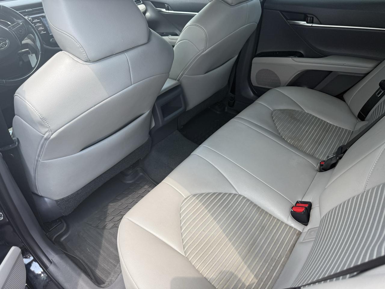 Toyota Camry SE 2019