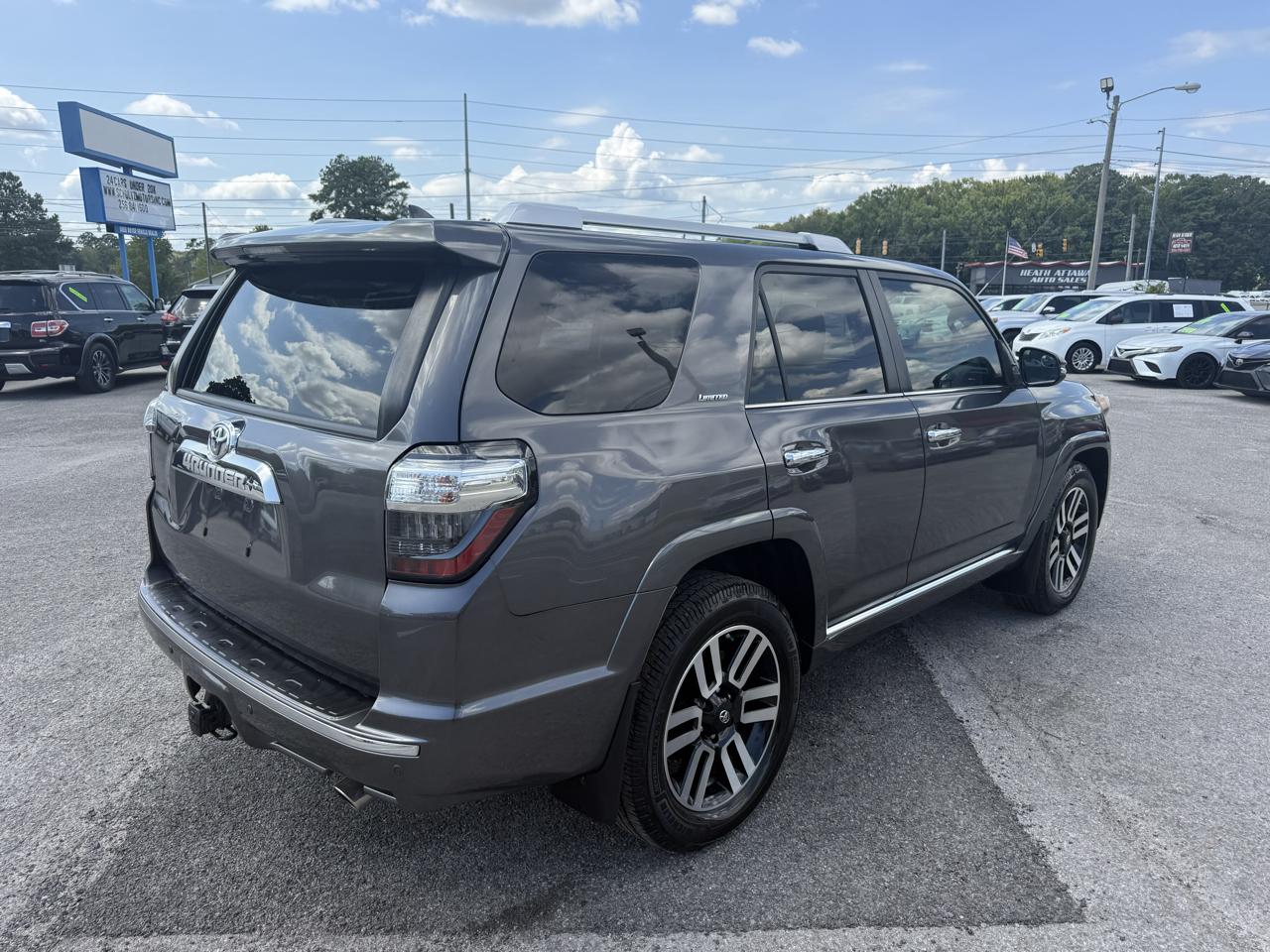 Toyota 4Runner Limited 2WD V6 2015
