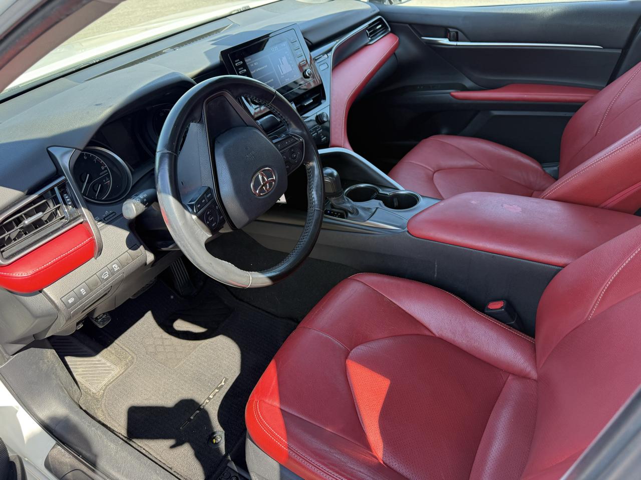 Toyota Camry SE 2021