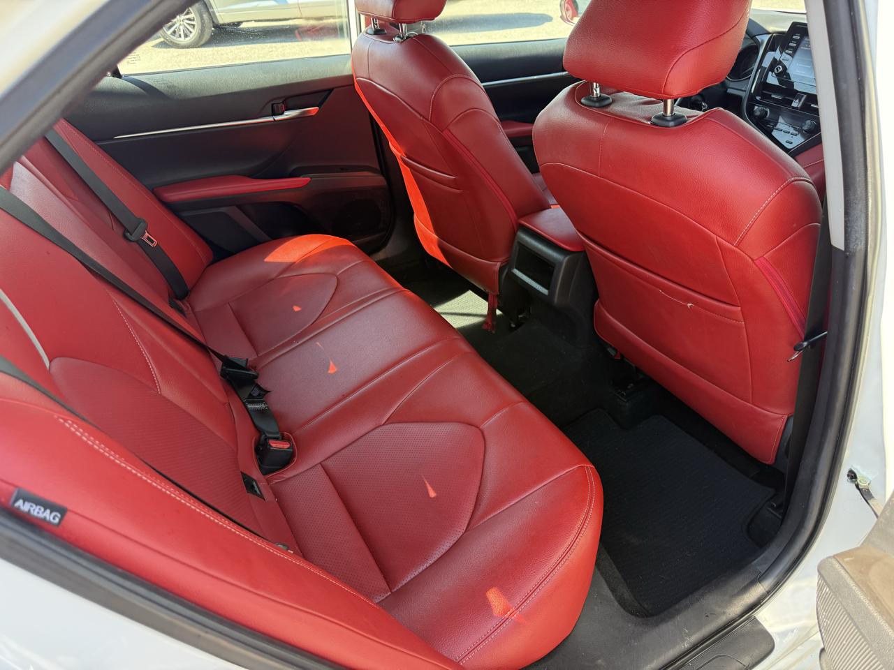 Toyota Camry SE 2021