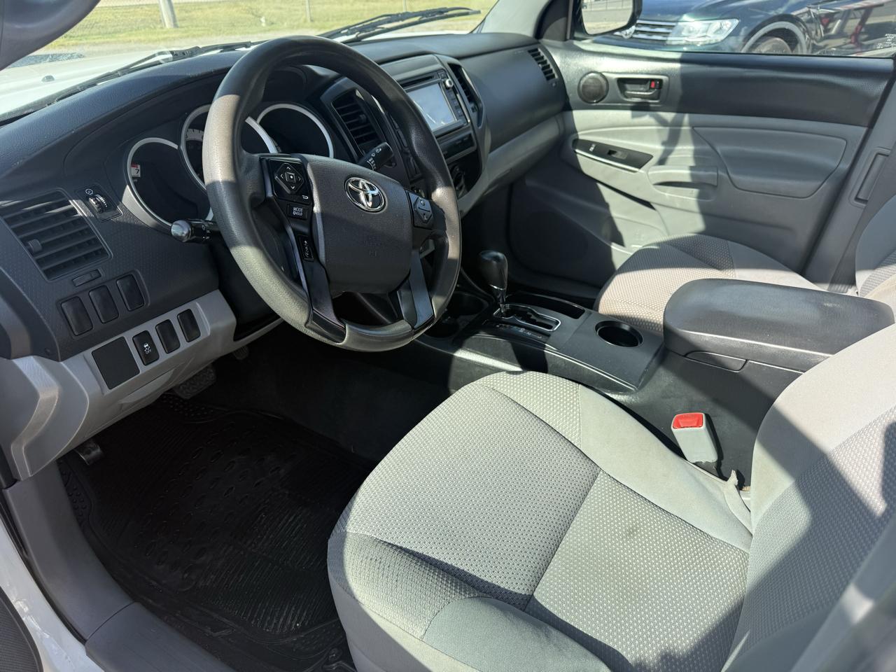 Toyota Tacoma Access Cab I4 4AT 2WD 2015