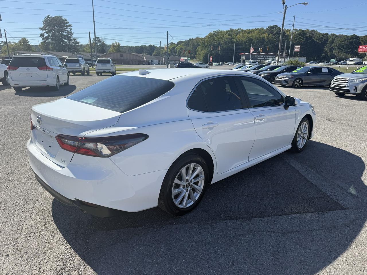 Toyota Camry LE 2021
