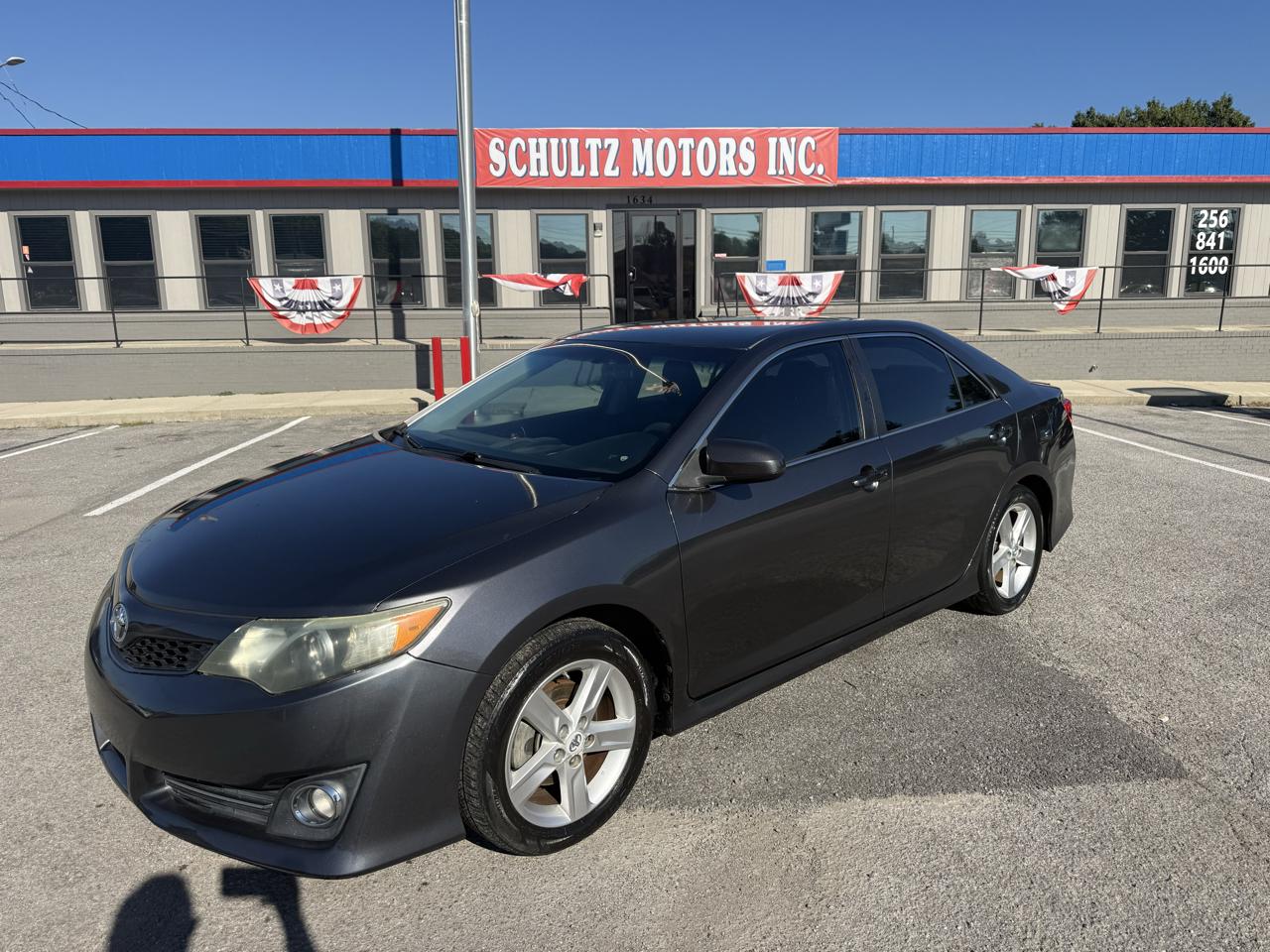Toyota Camry SE 2014