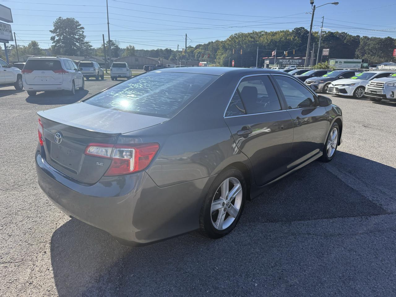 Toyota Camry SE 2014