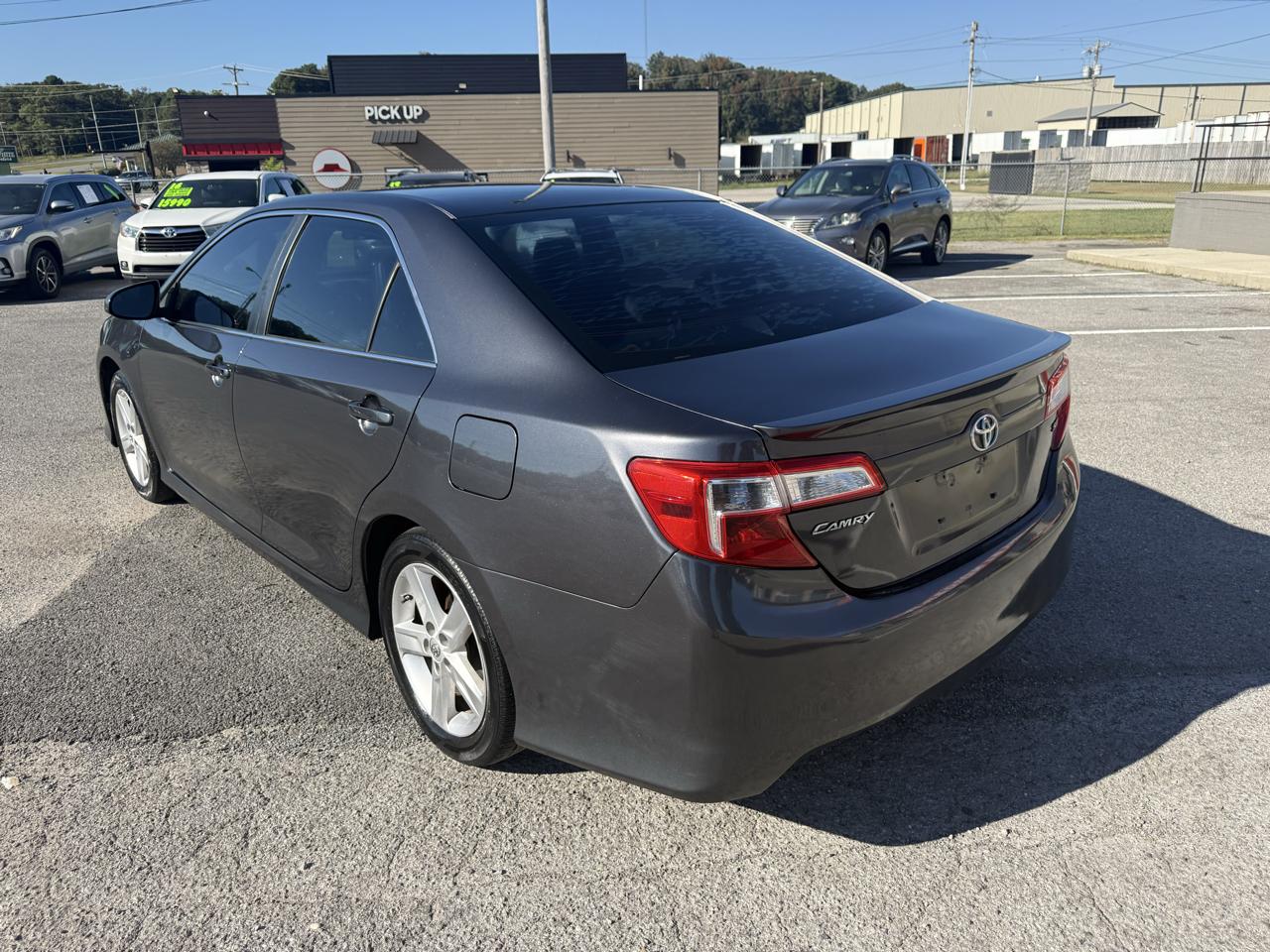 Toyota Camry SE 2014