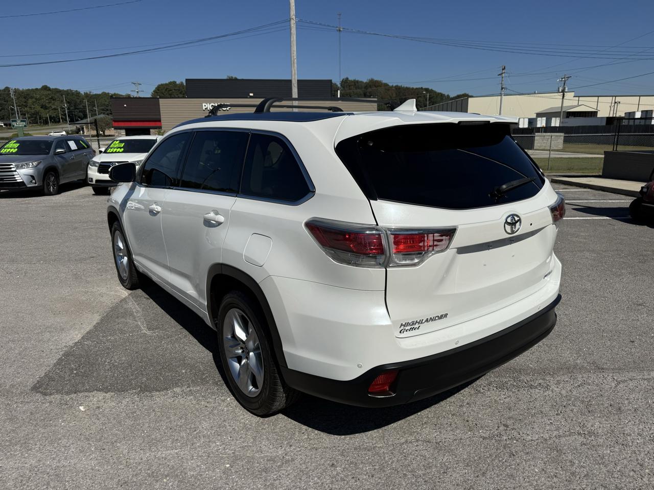 Toyota Highlander Limited FWD V6 2016