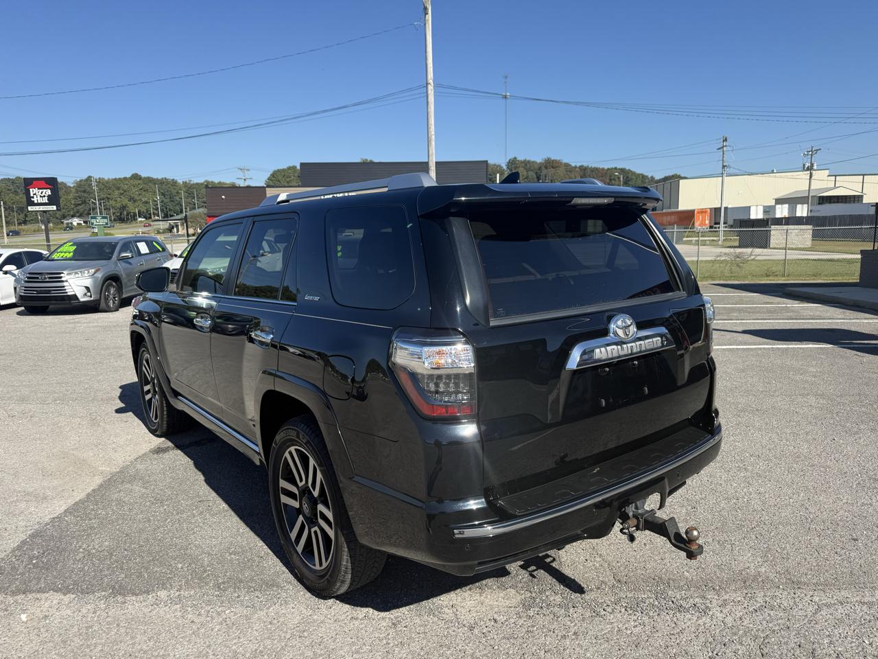 Toyota 4Runner Limited 2WD V6 2016