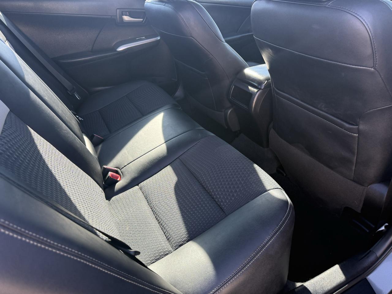 Toyota Camry SE 2021