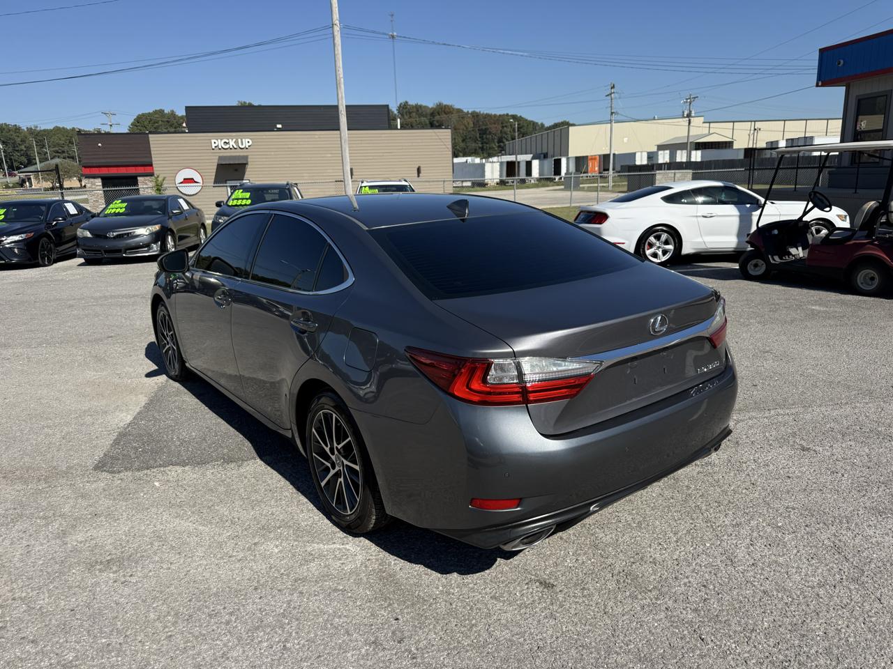 Lexus ES 350 Sedan 2017