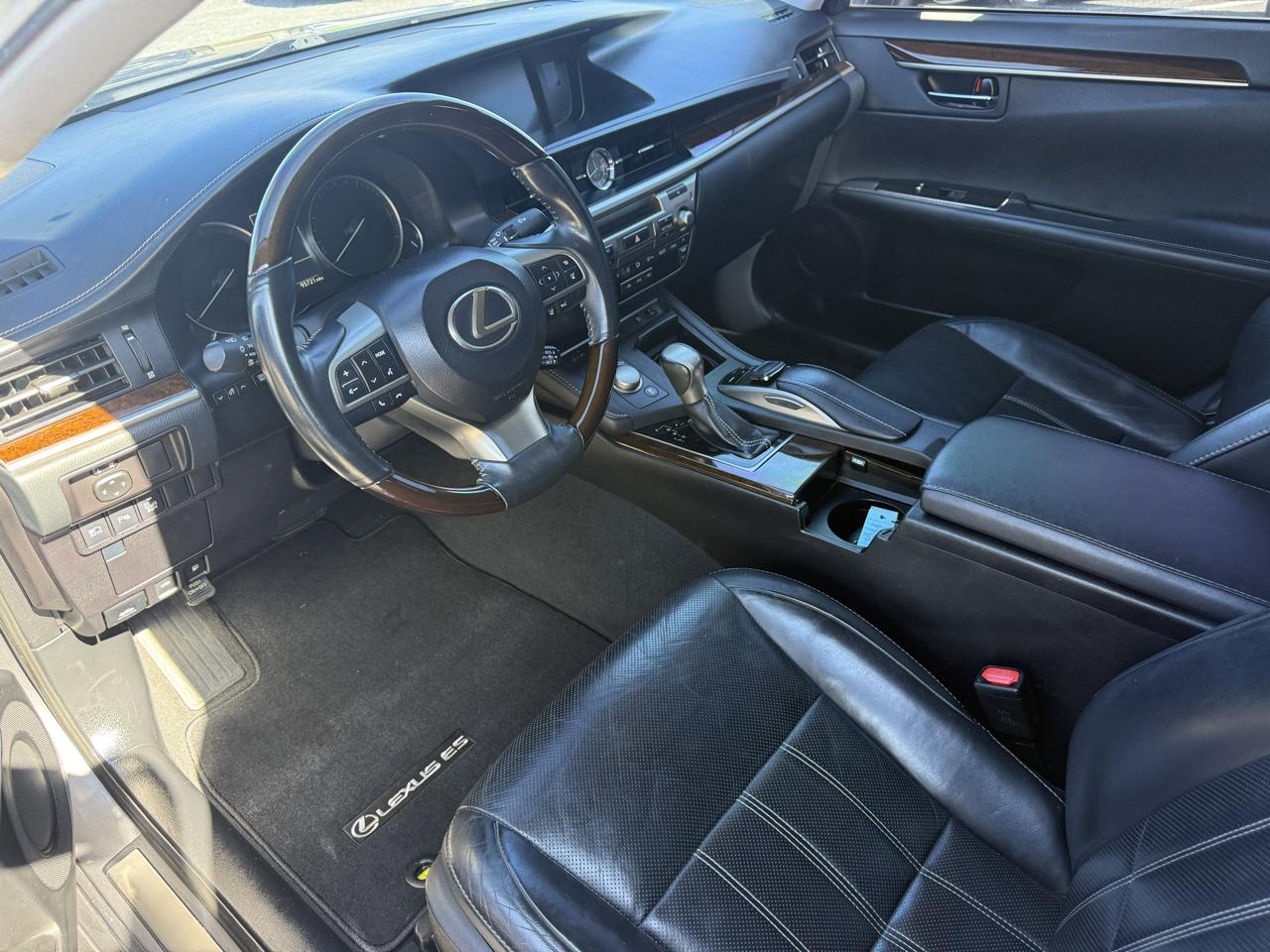 Lexus ES 350 Sedan 2017