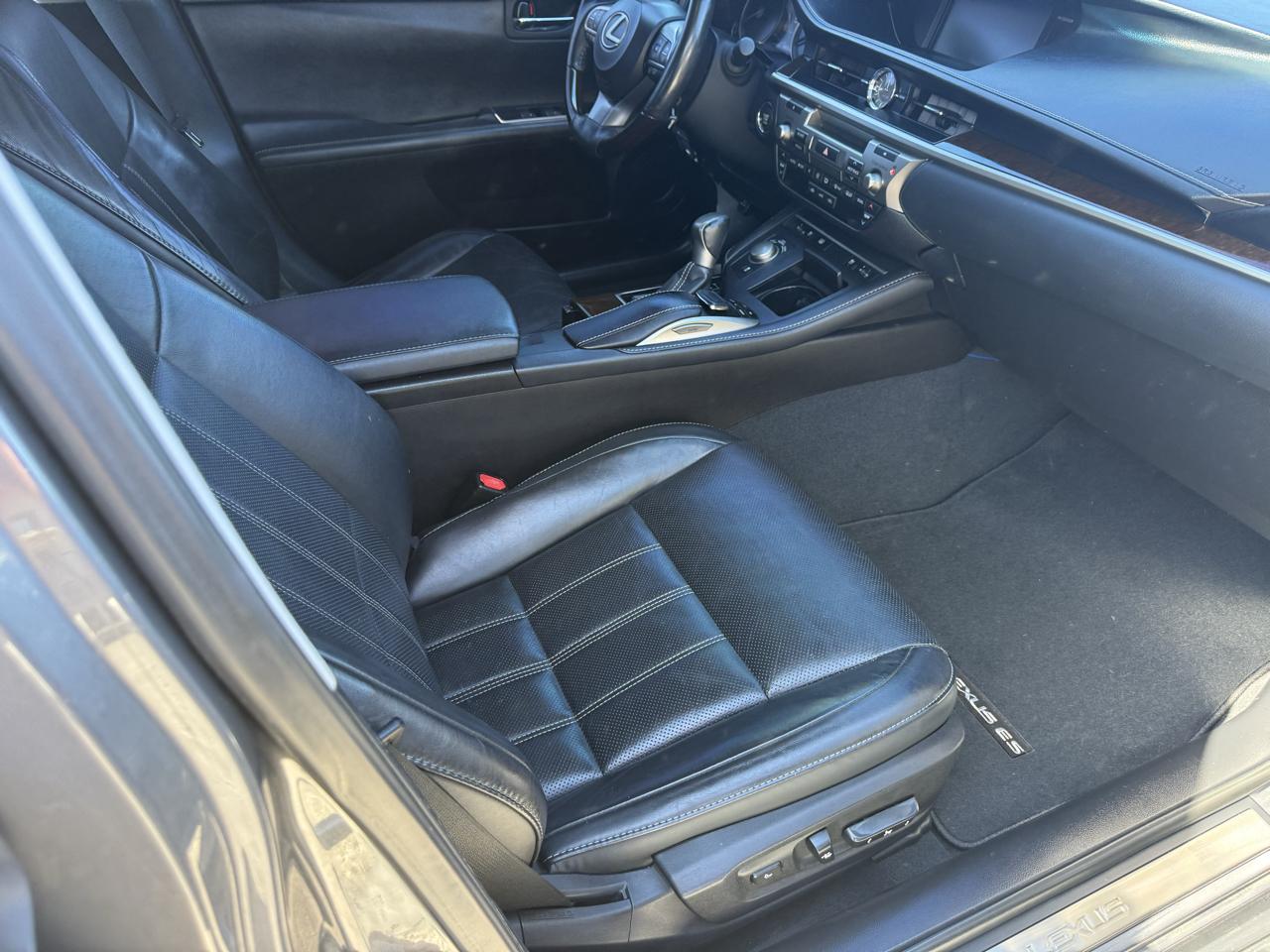 Lexus ES 350 Sedan 2017