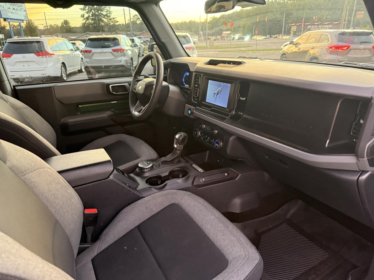 Ford Bronco Base 2-Door 2023