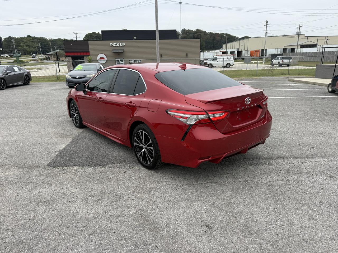 Toyota Camry SE 2019