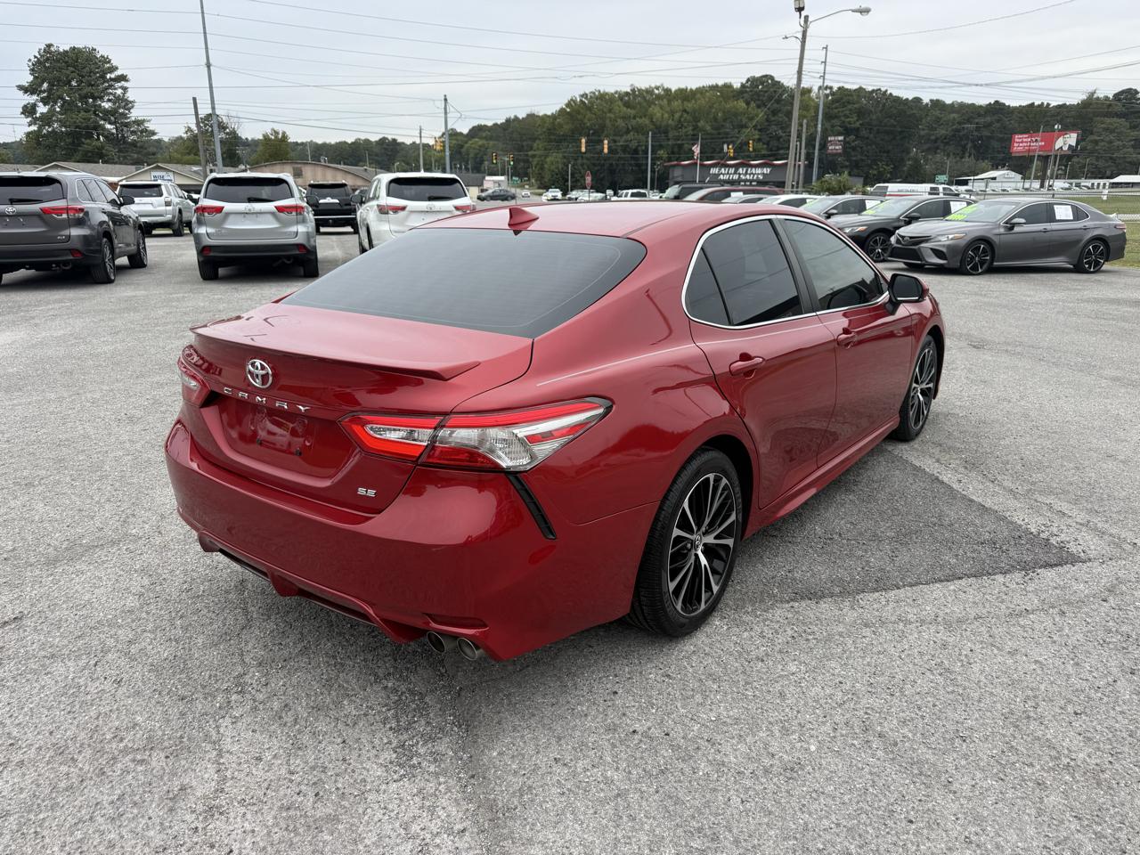 Toyota Camry SE 2019