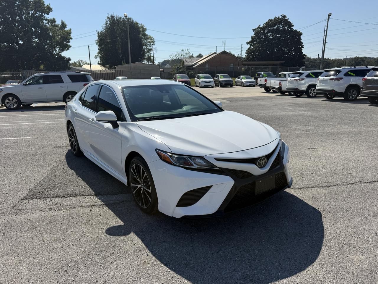 Toyota Camry SE 2019