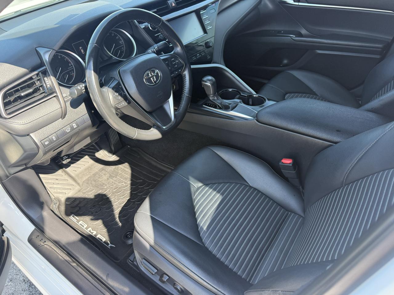 Toyota Camry SE 2019