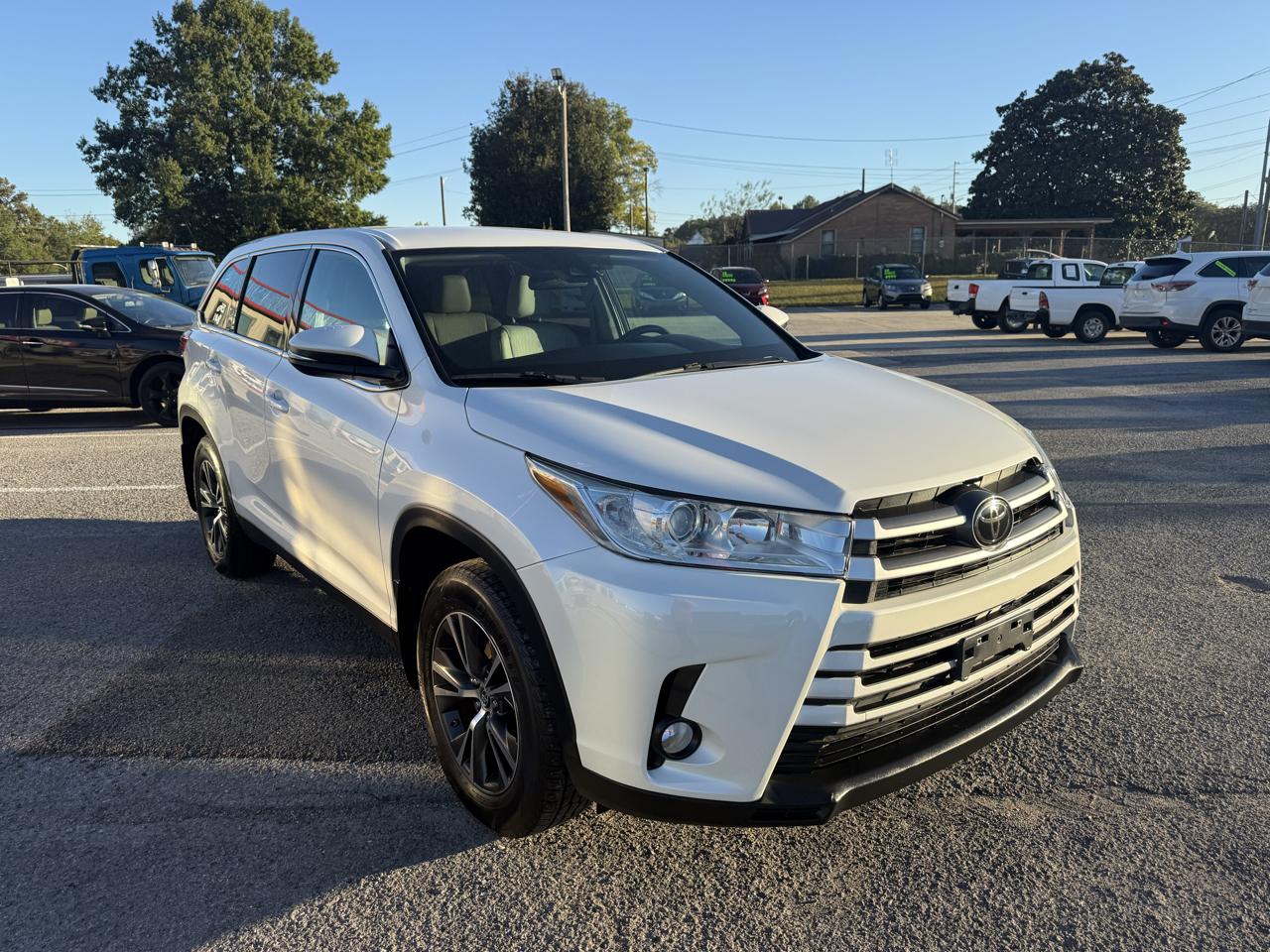 Toyota Highlander LE Plus AWD V6 2019