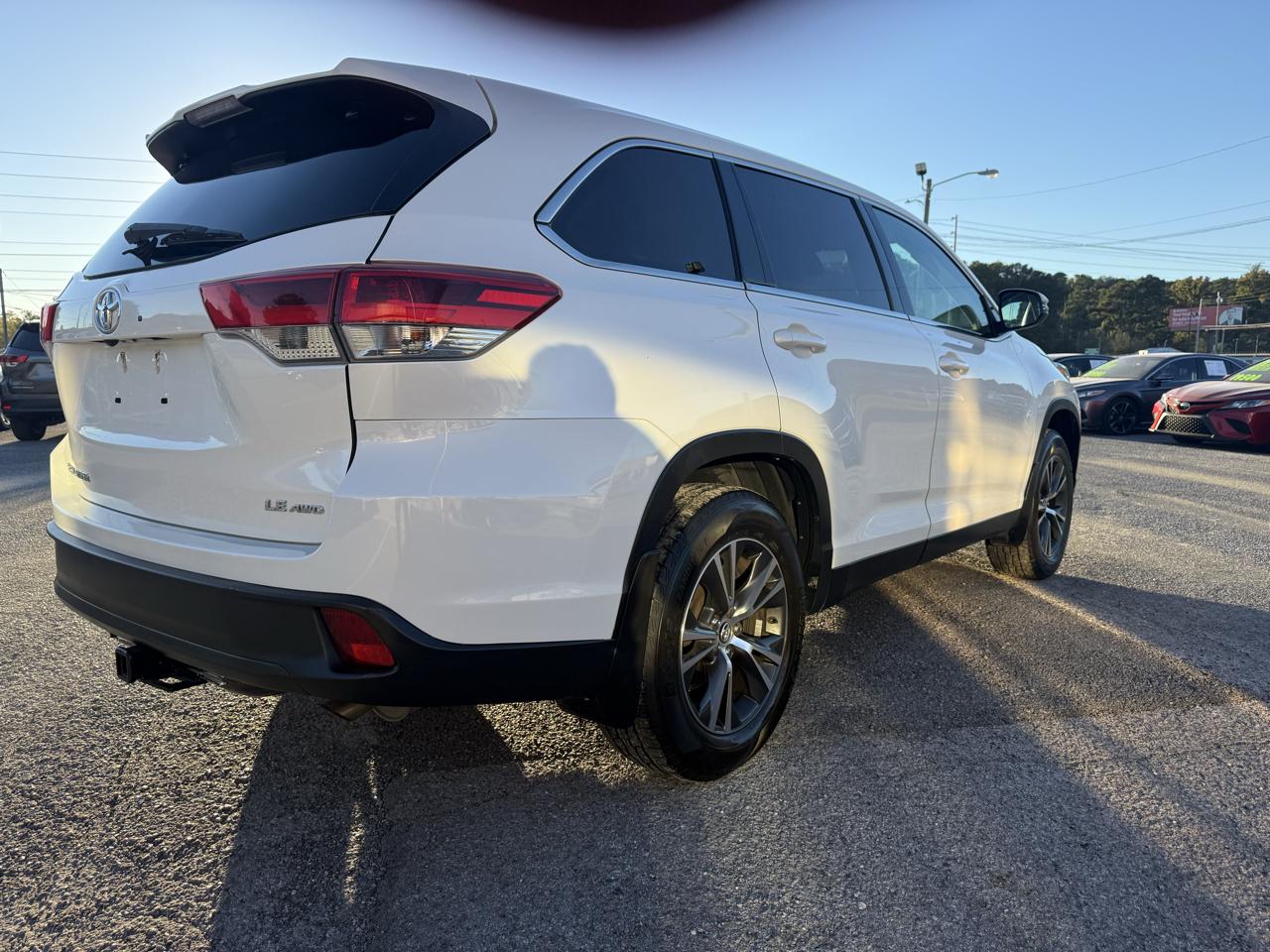 Toyota Highlander LE Plus AWD V6 2019