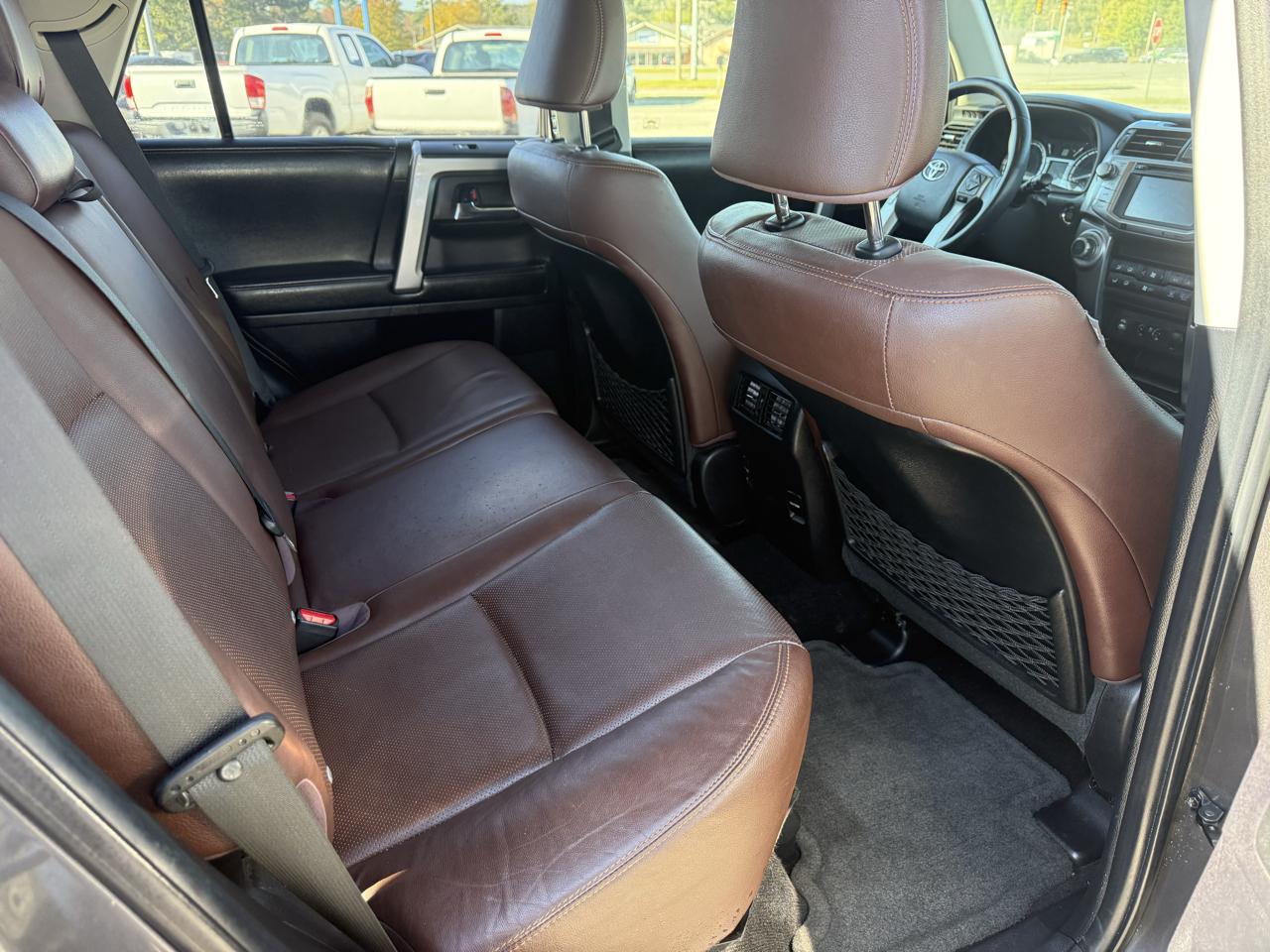 Toyota 4Runner Limited 2WD V6 2015