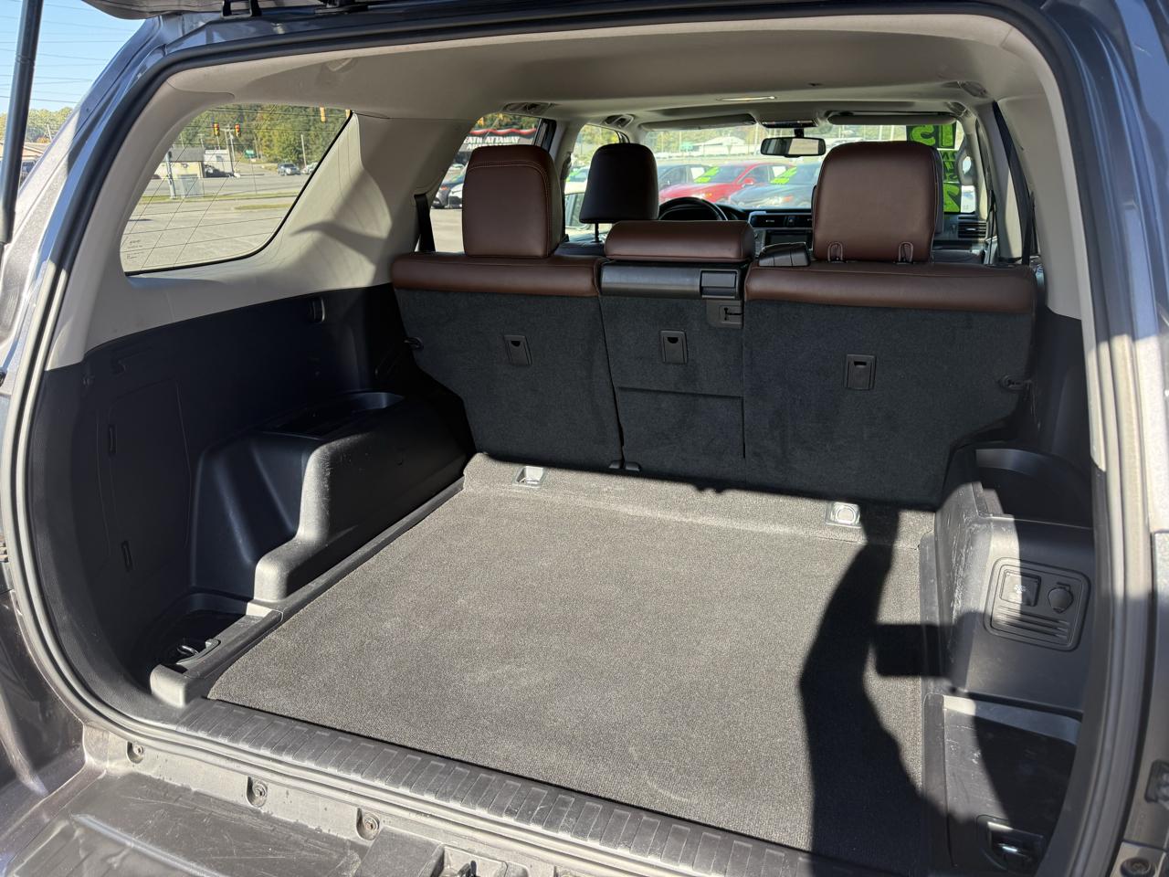 Toyota 4Runner Limited 2WD V6 2015