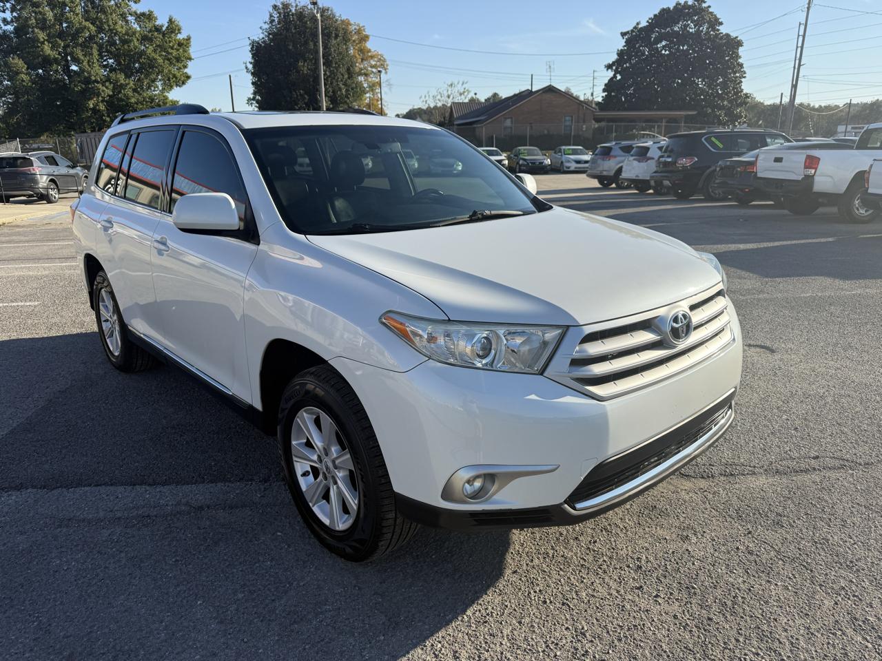 Toyota Highlander Base 2WD I4 2012