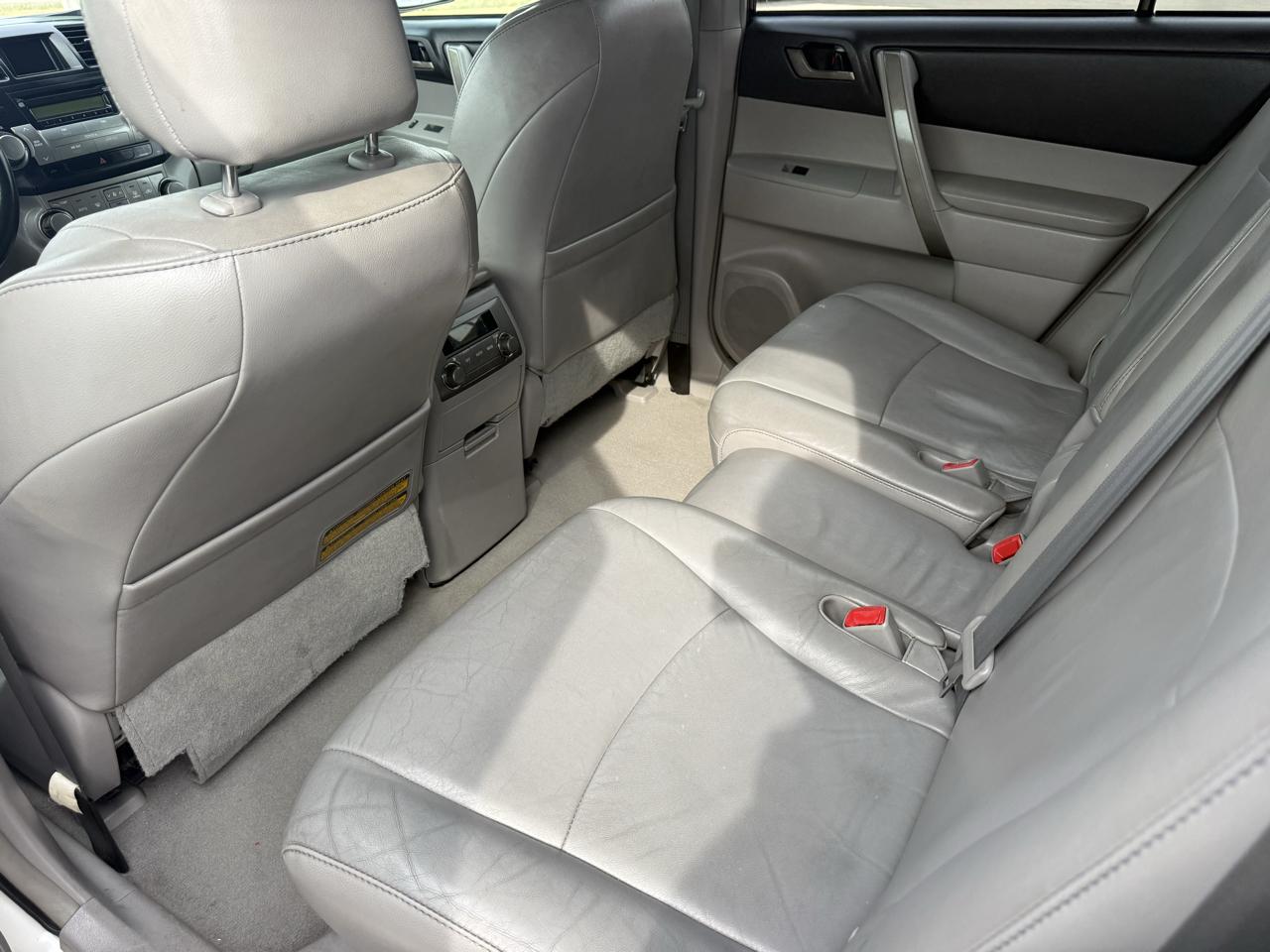 Toyota Highlander Sport 2WD 2010