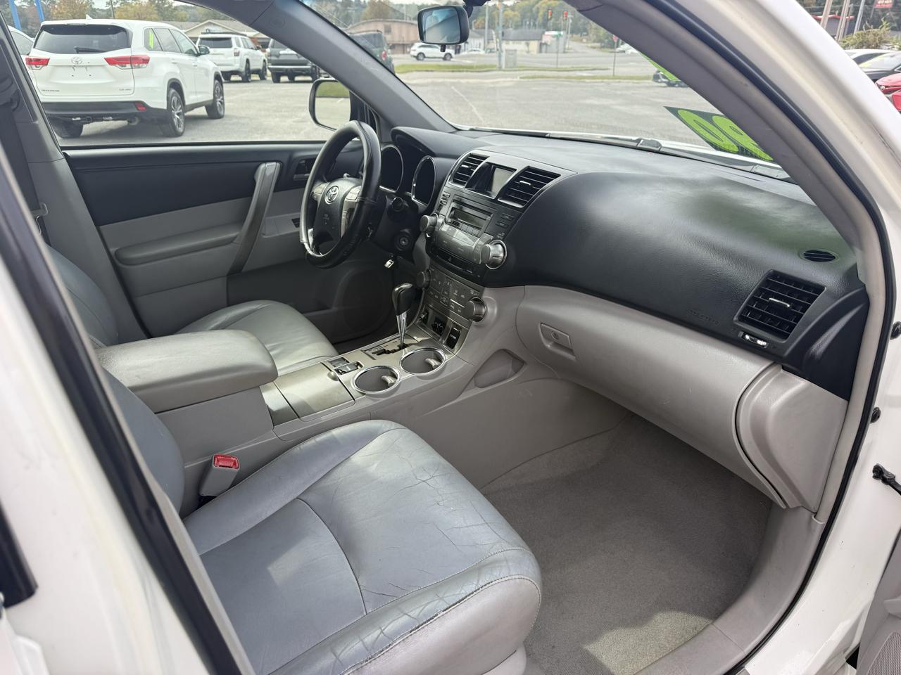 Toyota Highlander Sport 2WD 2010