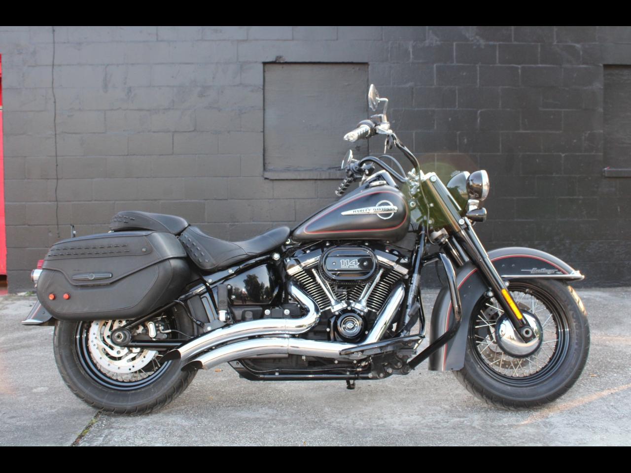 2018 Harley-Davidson FLHCS 