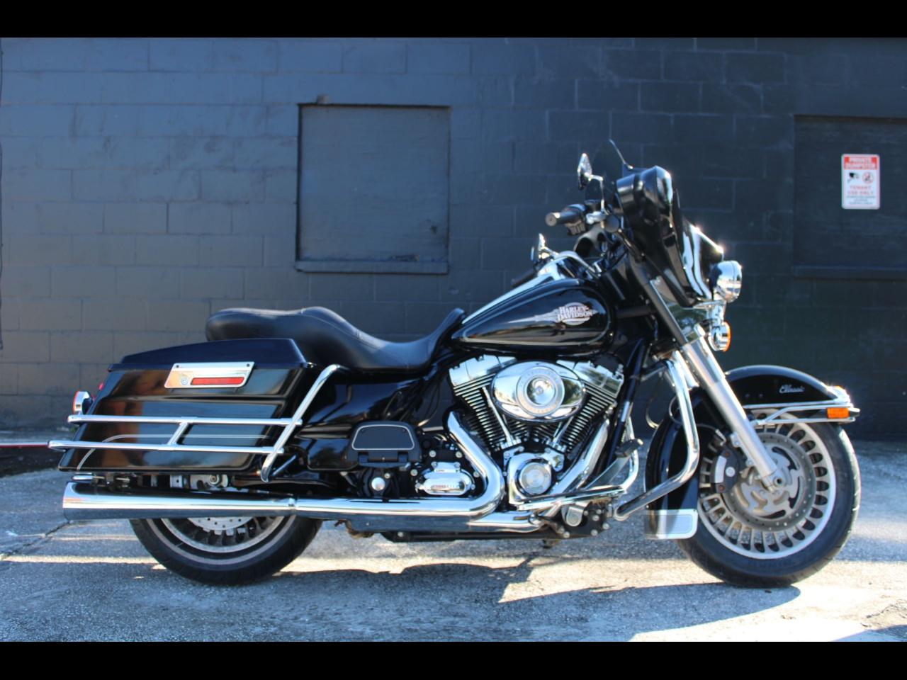 2010 Harley-Davidson FLHTC Electra Glide Classic