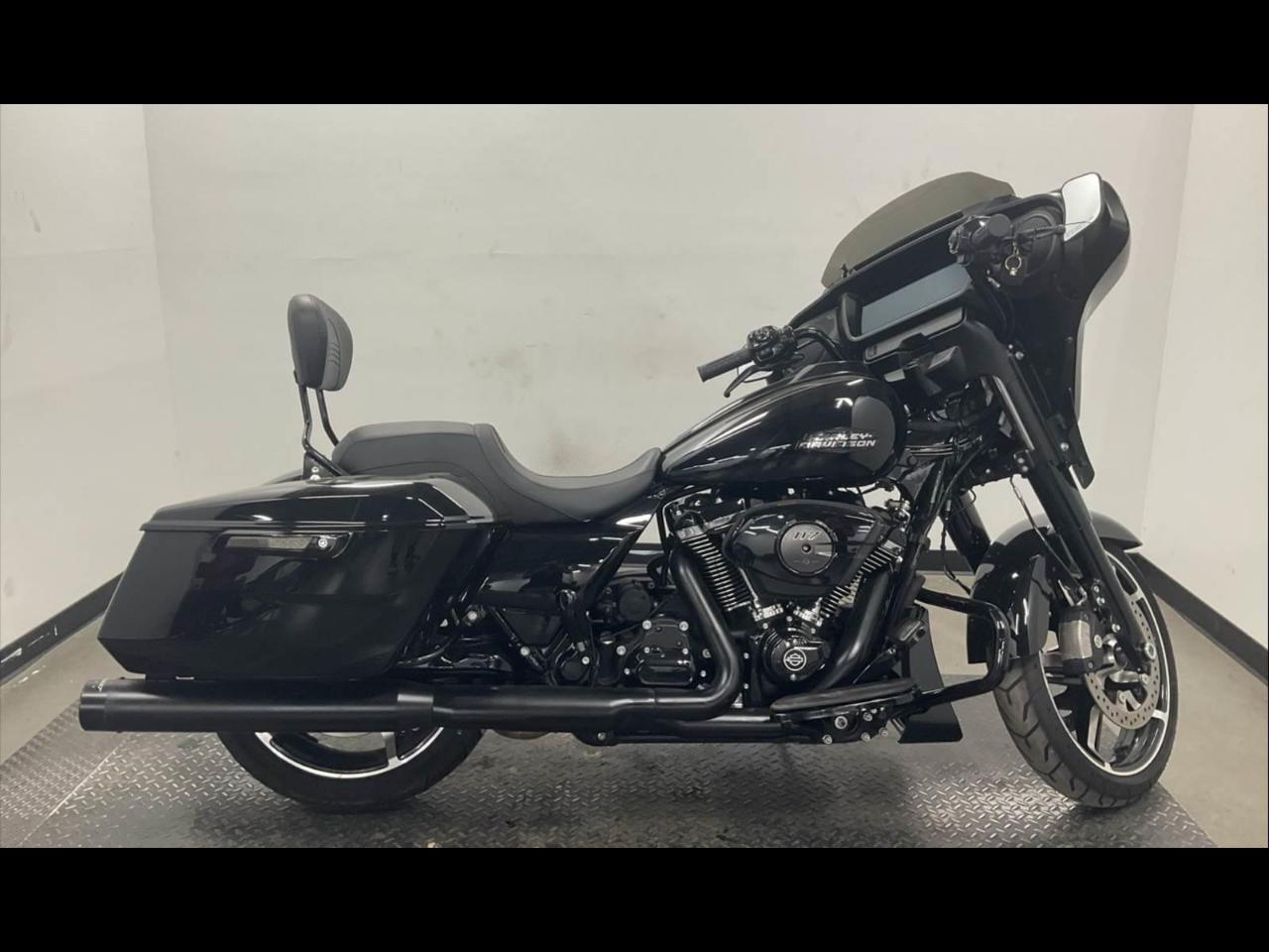 2024 Harley-Davidson FLHX Street Glide