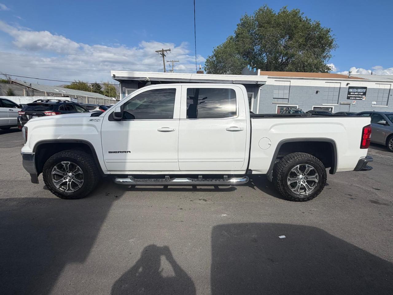 GMC Sierra 1500 SLE Crew Cab Long Box 4WD 2017