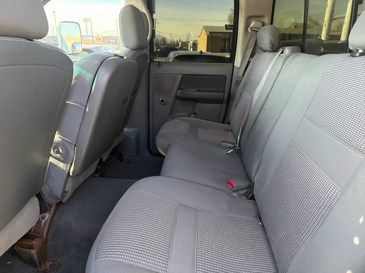 Dodge Ram 2500 4WD Quad Cab 140.5" SLT 2008