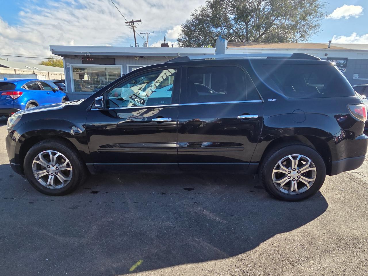 GMC Acadia AWD 4dr SLT w/SLT-1 2016