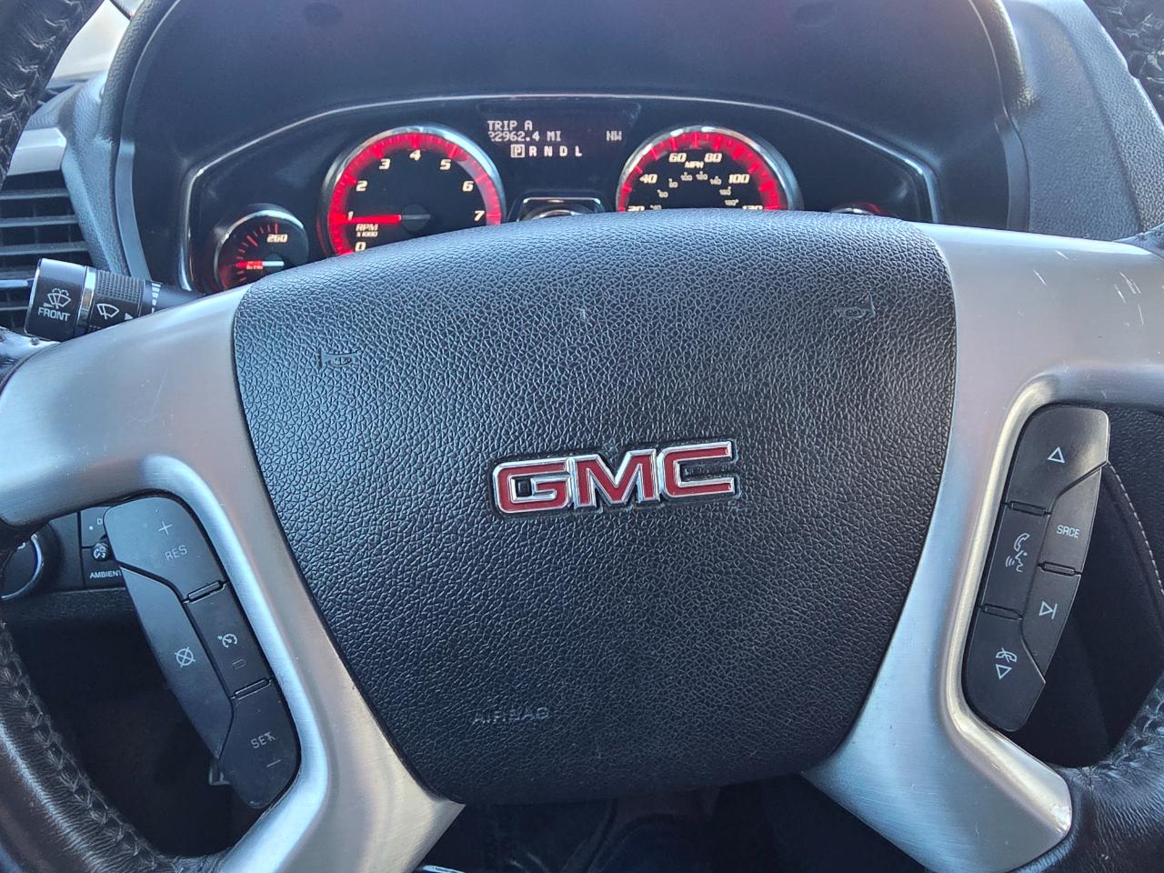 GMC Acadia AWD 4dr SLT w/SLT-1 2016